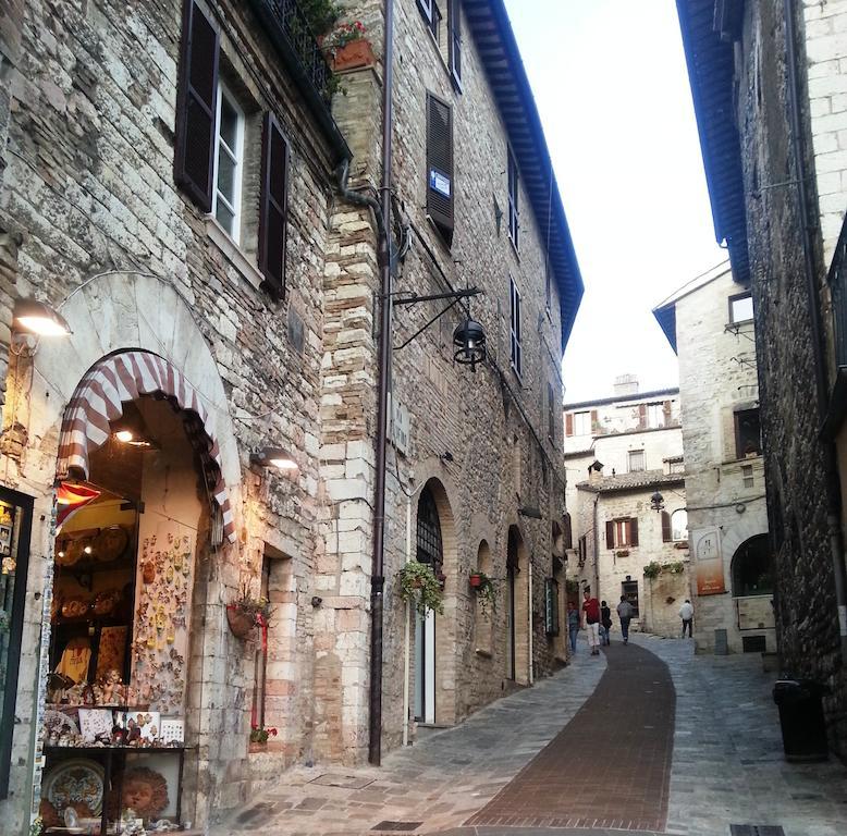 阿西西Il Cortile Di San Rufino公寓 客房 照片